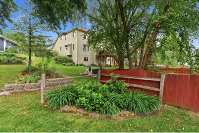 8471 Bryce Court, Inver Grove Heights, MN 55076 - Photo 9
