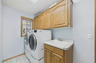 3529 Rose Ct N, Brooklyn Park, MN 55443 - Photo 13
