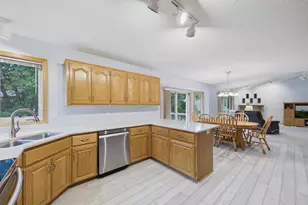 3529 Rose Ct N, Brooklyn Park, MN 55443 - Photo 9