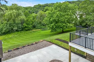 6667 Moorland Dr, Eden Prairie, MN 55346 - Photo 39