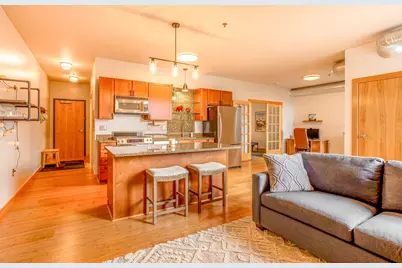 521 2nd Street SE #307, Minneapolis, MN 55414 - Photo 3