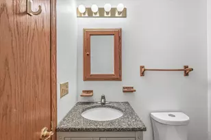 3246 Edgerton St, Vadnais Heights, MN 55127 - Photo 17