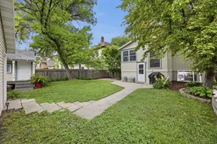 1041 5th St N, Fargo, ND 58102 - Photo 21