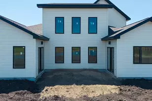 4947 41st Ave N, Fargo, ND 58102 - Photo 5