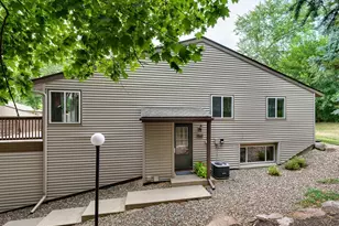 270 River Woods Ln, Burnsville, MN 55337 - Photo 3
