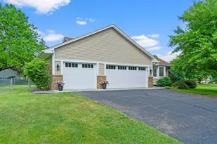 9840 Kirkwood Ln N, Maple Grove, MN 55369 - Photo 51