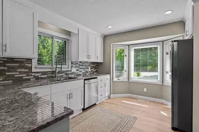 9840 Kirkwood Lane N, Maple Grove, MN 55369 - Photo 13
