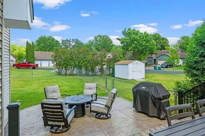 9840 Kirkwood Lane N, Maple Grove, MN 55369 - Photo 7
