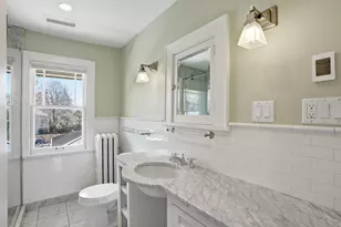 2200 Kenwood Pkwy, Minneapolis, MN 55405 - Photo 33