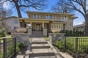 2200 Kenwood Pkwy, Minneapolis, MN 55405 - Photo 3