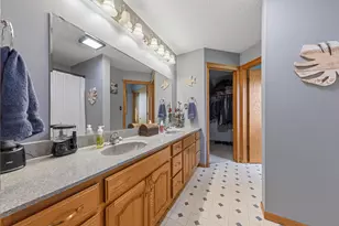 908 9th St SE, Waseca, MN 56093 - Photo 27