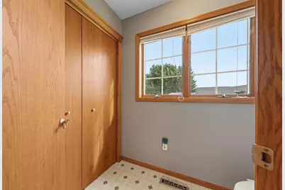 908 9th Street SE, Waseca, MN 56093 - Photo 29