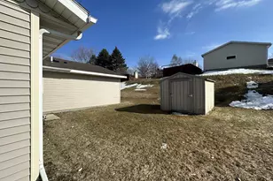 4552 Manor Brook Dr NW, Rochester, MN 55901 - Photo 7
