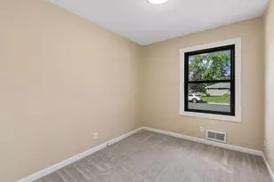 8209 Goodrich Rd, Bloomington, MN 55437 - Photo 27