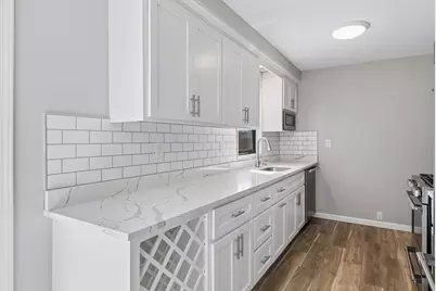8209 Goodrich Road, Bloomington, MN 55437 - Photo 19