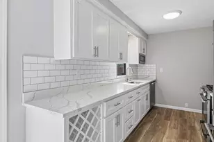 8209 Goodrich Rd, Bloomington, MN 55437 - Photo 19