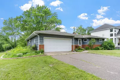 15 Pineview Lane N, Plymouth, MN 55441 - Photo 3