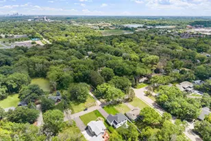 15 Pineview Ln N, Plymouth, MN 55441 - Photo 19