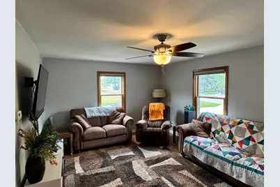 405 N 11th Street, Olivia, MN 56277 - Photo 11