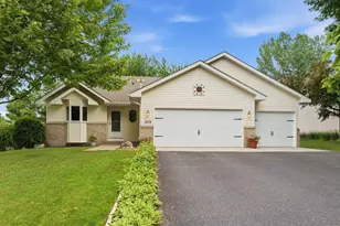 1575 Fountain Ln, Waconia, MN 55387 - Photo 3