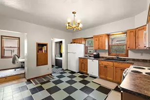 412 Oak Ave SE, Montgomery, MN 56069 - Photo 9