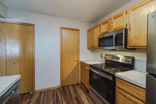 2005 Southcross Dr W, Burnsville, MN 55306 - Photo 5