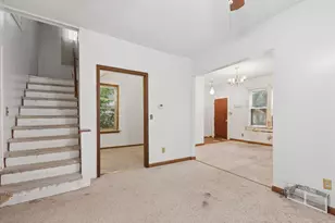 1087 Matilda St, Saint Paul, MN 55117 - Photo 5