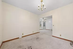 1087 Matilda St, Saint Paul, MN 55117 - Photo 3