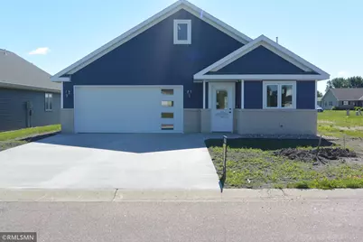 1506 Elsie Drive N, Glencoe, MN 55336 - Photo 1