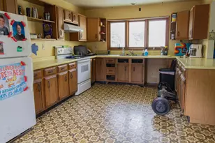 1402 9th Ave NW, Austin, MN 55912 - Photo 9