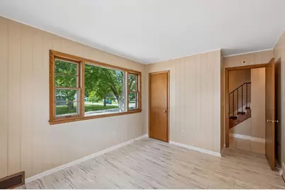 2670 Regent Avenue N, Golden Valley, MN 55422 - Photo 17