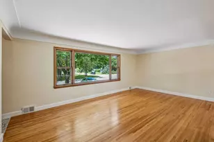 2670 Regent Ave N, Golden Valley, MN 55422 - Photo 9