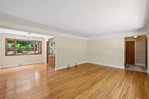 2670 Regent Ave N, Golden Valley, MN 55422 - Photo 7