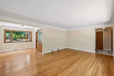 2670 Regent Avenue N, Golden Valley, MN 55422 - Photo 9