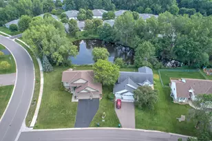 300 101st Ct NE, Blaine, MN 55434 - Photo 51