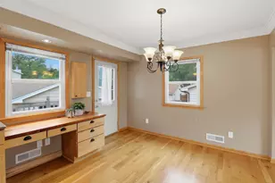 9306 Oakland Ave S, Bloomington, MN 55420 - Photo 7