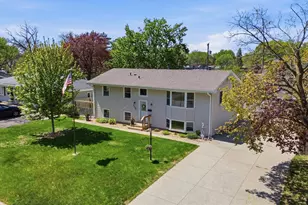 9306 Oakland Ave S, Bloomington, MN 55420 - Photo 1
