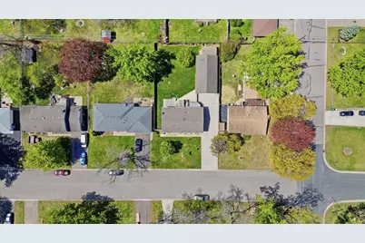 9306 Oakland Avenue S, Bloomington, MN 55420 - Photo 11