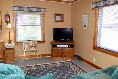 602 Marshall Avenue NE, Red Lake Falls, MN 56750 - Photo 7