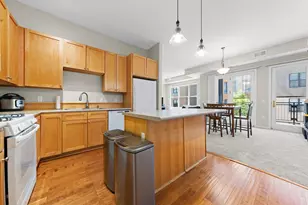 209 8th Street E, Saint Paul, MN 55101 - Photo 3