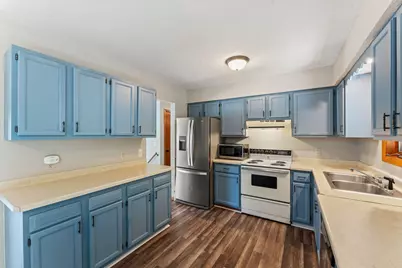 509 Mill Street E, Cannon Falls, MN 55009 - Photo 7