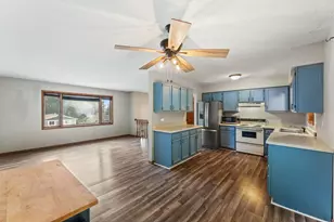 509 Mill St E, Cannon Falls, MN 55009 - Photo 9
