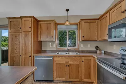 984 Waters Edge Circle, Avon, MN 56310 - Photo 5