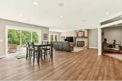 2022 Shannon Oaks Boulevard NE, Rochester, MN 55906 - Photo 33