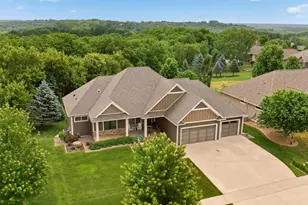 2022 Shannon Oaks Blvd NE, Rochester, MN 55906 - Photo 3