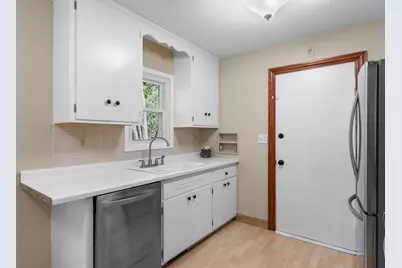 3865 Gettysburg Avenue N, New Hope, MN 55427 - Photo 9