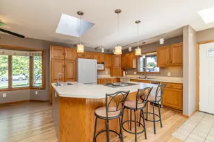 8006 Upton Ave S, Bloomington, MN 55431 - Photo 9