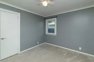 8006 Upton Ave S, Bloomington, MN 55431 - Photo 21