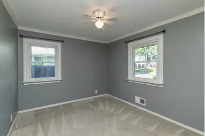 8006 Upton Avenue S, Bloomington, MN 55431 - Photo 19