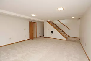8006 Upton Ave S, Bloomington, MN 55431 - Photo 23